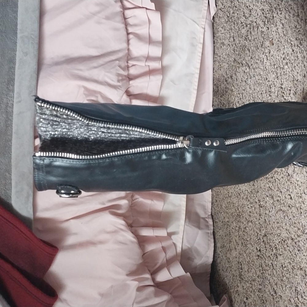 Boots - Picture 2 of 3